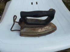 Prodám starou žehličku