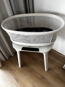 Houpací postýlka 4MOMS mamaRoo