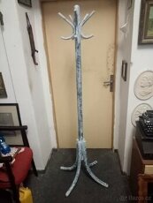 Starožitný věšák Provance