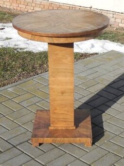 Starý kulatý stolek - 1