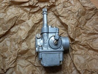 Manet ,Korádo 216 nepoužitý karburátor BING 18 -