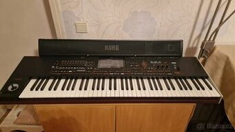 Korg PA4x 76 s reproduktorovým systémem