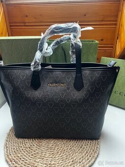 Valentino kabelka
