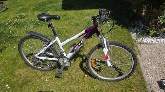 Zachovalé dámské kolo