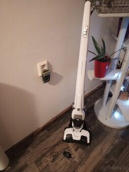 Tyčový vysavač Silvercrest