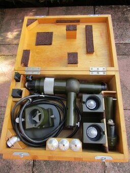 Interferenční mikroskop Carl Zeiss Jena.