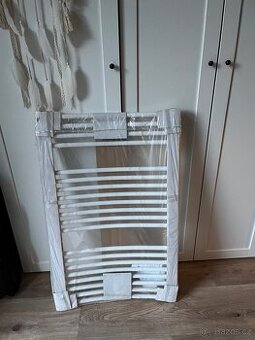 žebříkový radiátor