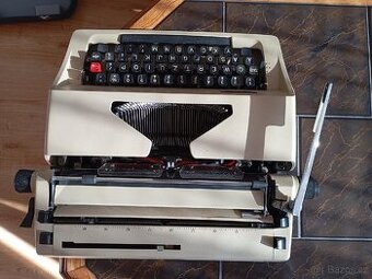 psací stroj CONSUL 2223