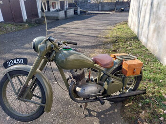 Jawa Pérák 250 bez TP -  voják