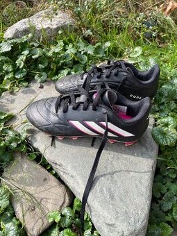 Dívčí kopačky Adidas vel us13K, Fr 31