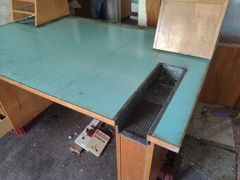Pracovní stůl, ponk, do dílny