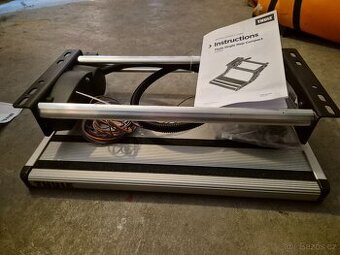 Elektrický výsuvný schůdek Thule