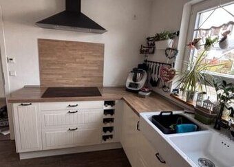 Luxusní venkovská kuchyně se spotřebiči,6533