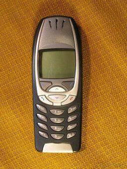 Nokia 6310i  v novem krytu  telefon z 200x