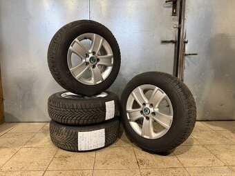 Alu kola PYXIS R15 5x112 ET50 + zimní pneu