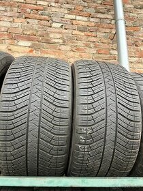 Zimní pneu Michelin 295/40 19