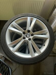 Letní Alu kola 215/40R17 Škoda fabia,rapid seat