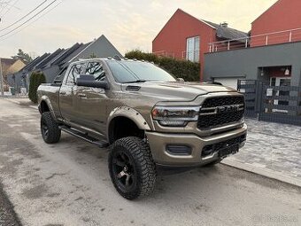 DODGE RAM 2500 HEMI LPG  ROUGH COUNTRY