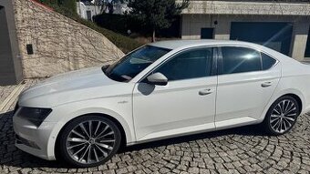 ŠKODA SUPERB SEDAN - 1
