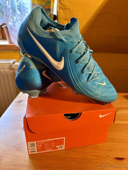 Kopačky / lisovky Nike PHANTOM GX II PRO FG