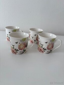 Sada hrnku s motivem květin značky F&F home