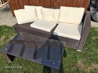 Ratanový set / sedačka + stůl