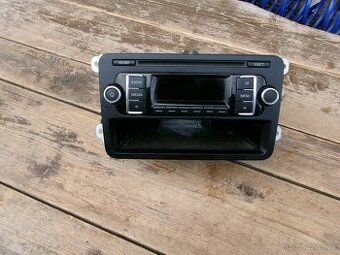 VW T5 - orig. radio s CD - 1