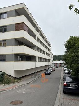 Pronájem bytu 1+kk o rozloze 39 m2, ulice Na Výsluní, Boskov