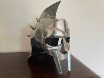 Helma gladiátor
