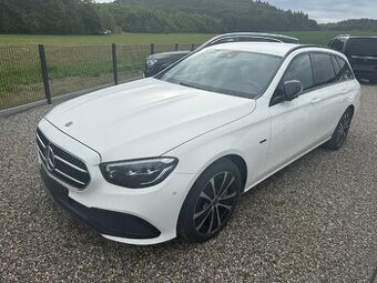 Mercedes E300 de T model