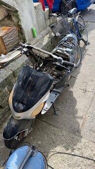 Skútr 50CC