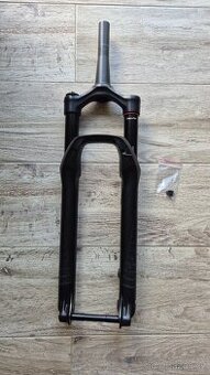 Rock Shox Revelation RC; Air; 130 STR