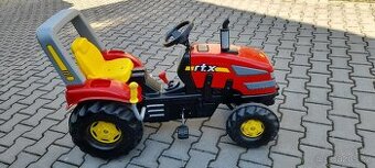 Šlapací traktor