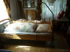 Zdravotní polohovaci postel - 1