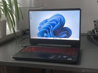 Herní notebook ASUS TUF, Ryzen 5, RX 560X