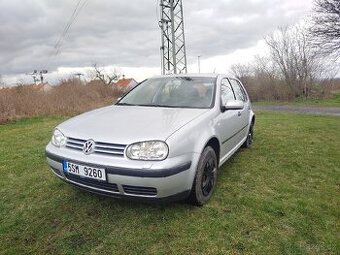 Volkswagen golf 1.4 16v 2003 nová STK