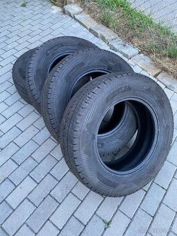 Prodám pneu Barum Vanis 3 235/65 R16C Letní