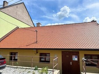 Pálenice, Hluk, Nedakonice