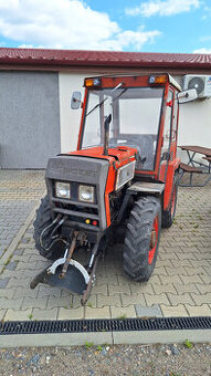 malotraktor MT8-050