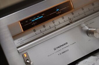 PIONEER - TX 9800 - top tuner 80let.  krasny stav - 1