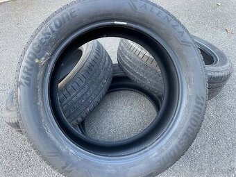 Bridgestone Alenza 001 . 225/55R19