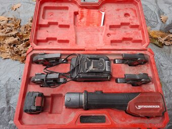 Akuhydraulicky lis Romax 3000