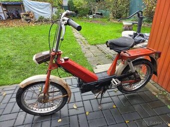 Babetta 207 s kartičkou, červená 4.