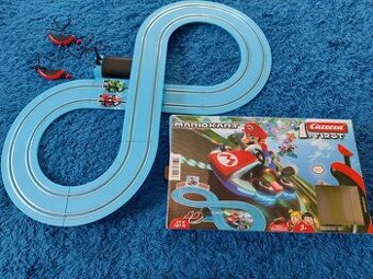 Autodráha Carrera Mariokart