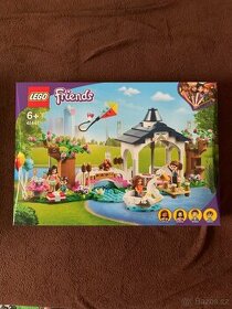 LEGO® Friends 41447 Park v městečku Heartlake