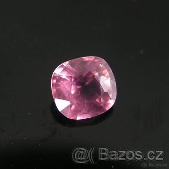 Safír přírodní-cushion-0,58 ct.