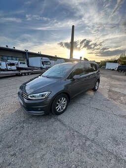 Volkswagen touran 110kw Dsg