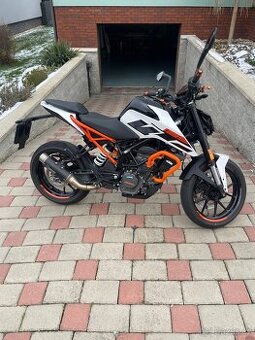 KTM Duke 125