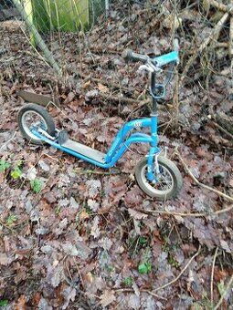 Dětská koloběžka