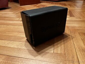 NAS Synology DS220+ 2x4TB HDD